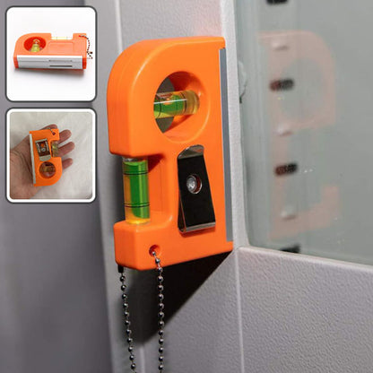 niveau a bulles mains sur porte douche