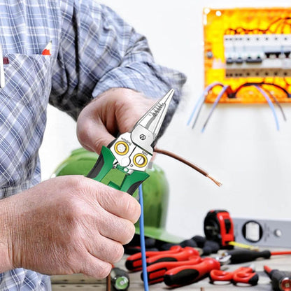 pince a denuder utiliser par amateur bricoleur