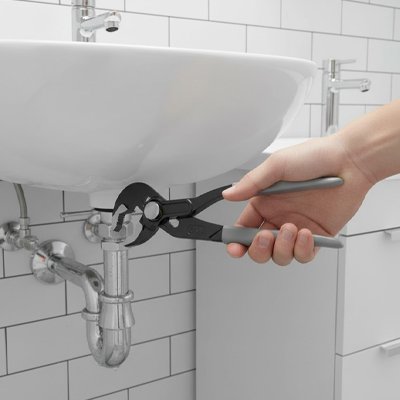 Pince multiprise Pit au travail tuyau lavabo